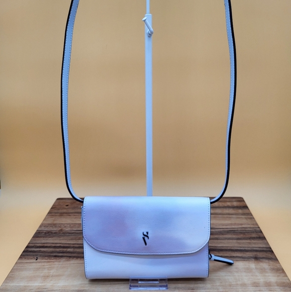 Simply Vera Vera Wang Cute Crossbody Bag, Purple & White Swirl Color, NWOT - Picture 2 of 5